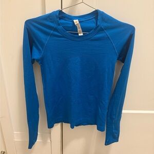 Lululemon swiftly long-sleeve (size 4; waist length; *blue*)